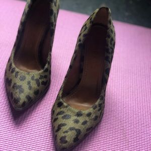 Carrano Leopard Pump